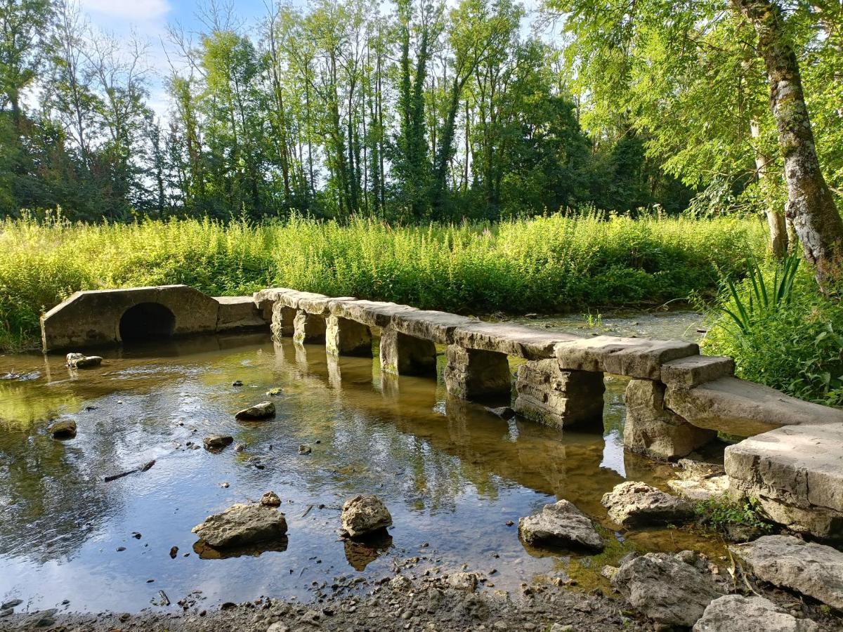 فيلا Mettez Vous Au Vert Pres Du Chateau De Vaux Le Vicomte En Sous Sol Semi Enterre Maincy الغرفة الصورة